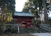 東口