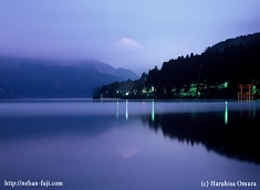 蒼の湖畔
